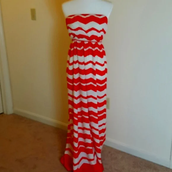 West 36Th | Dresses | West 36th Orange And White Chevron Maxi Dress |  Poshmark